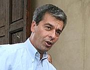 Domenici si incatena a Roma... se lo faceva a Firenze, gli sputavano in faccia