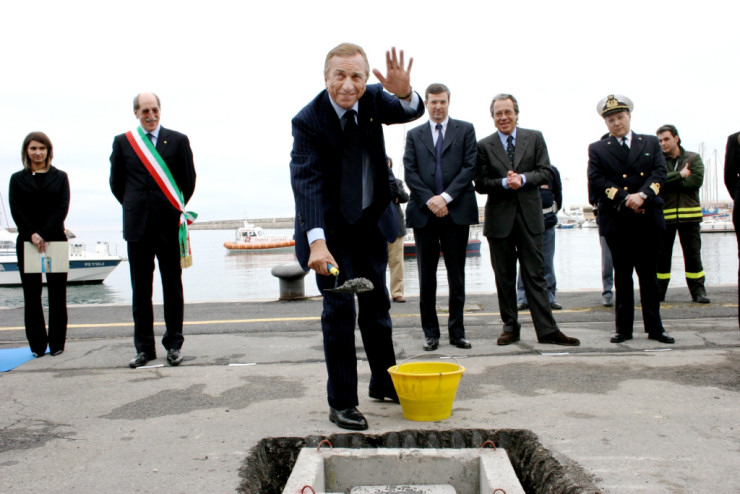 la posa della prima pietra al Porto di Imperia...