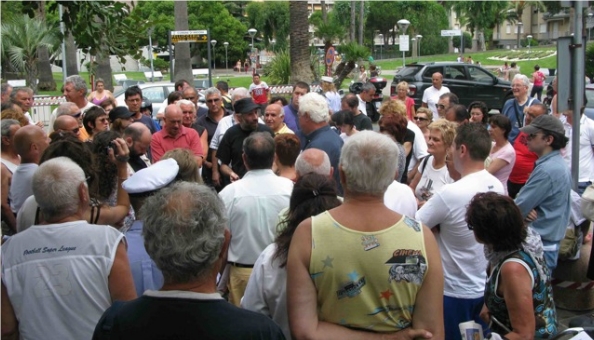 Foto di SavonaNews della Conferenza Stampa della Casa della Legalità ad Andora