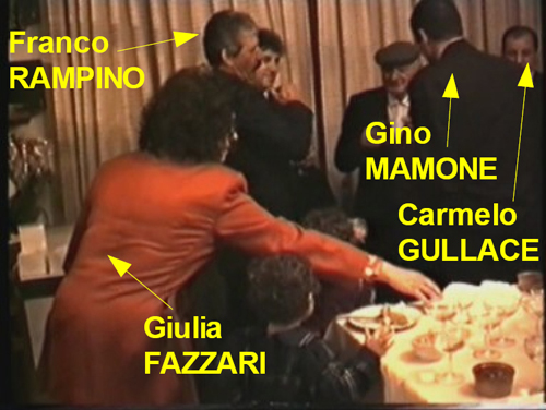 il brindisi di Gino MAMONE con Franco RAMPINO, attorniano dal vecchio nonno, Carmelo GULLACE e Luigi MAMONE