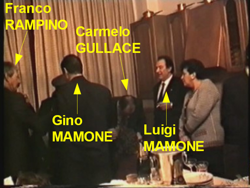il brindisi di Gino MAMONE con Franco RAMPINO, attorniano dal vecchio nonno, Carmelo GULLACE e Luigi MAMONE
