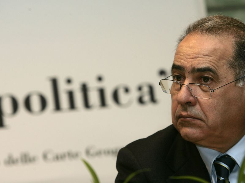 La Commissione Antimafia, con Pisanu, continua a fare sconti alla politica