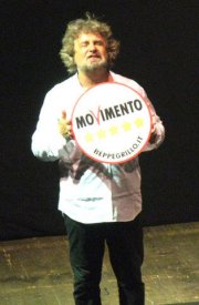 Grillo presenta il M5S