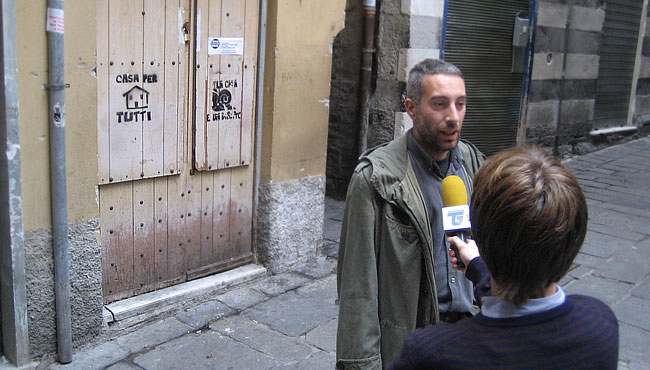 interviste davanti ai beni confiscati di vico delle Mele